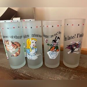 Alice in Wonderland Paul Cardew drink glasses (4) tea NIB